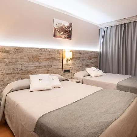 Palau De Girona Hotell