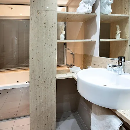 Palau De Girona 4*