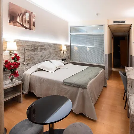 Palau De Girona Hotell 4*