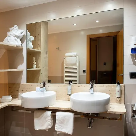 Palau De Girona Hotel 4*