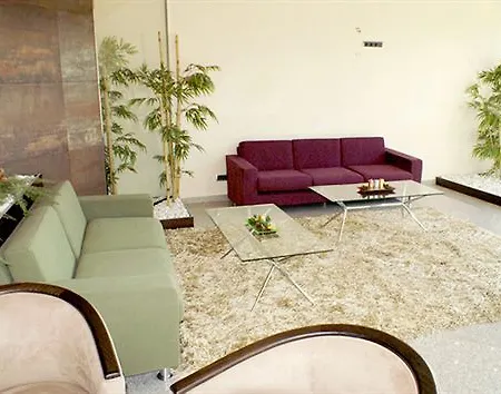 赫罗纳帕劳酒店 酒店 桑特朱丽亚德拉米斯