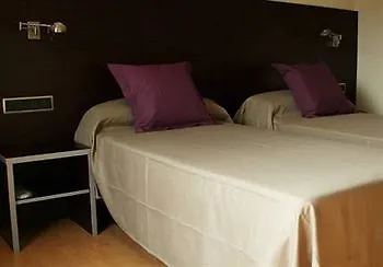 赫罗纳帕劳酒店 4* 桑特朱丽亚德拉米斯