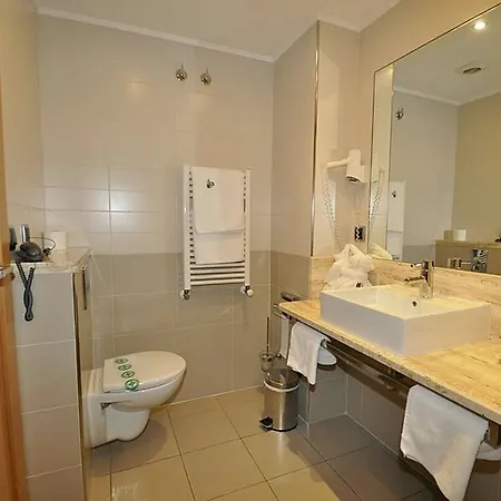 赫罗纳帕劳酒店 酒店 桑特朱丽亚德拉米斯