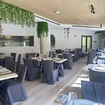 Palau De Girona Отель