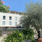 Palau De Girona Отель
