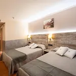 Отель Palau De Girona